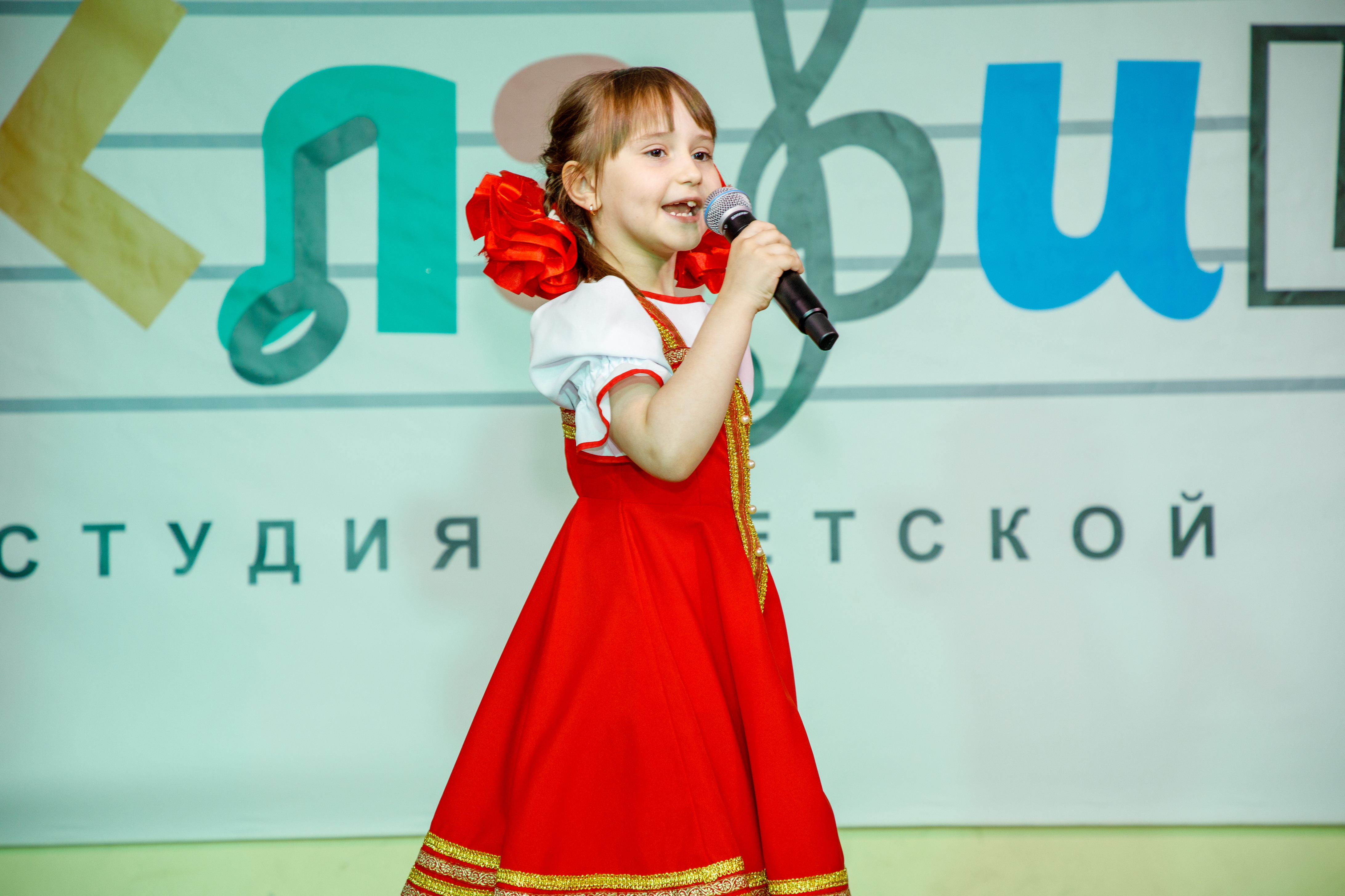 «Приходите в гости к нам» из телепередачи «В гостях у сказки» (муз. В, Дашкевич, сл. Ю. Ким)